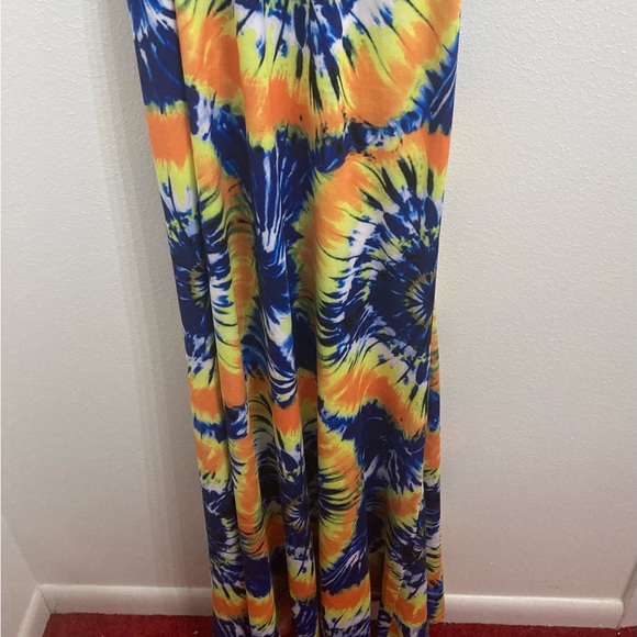 NWT Rebdolls Vibes Tie Dye Mermaid Maxi Dress with Razorback & Back Cutout - Picture 9 of 14